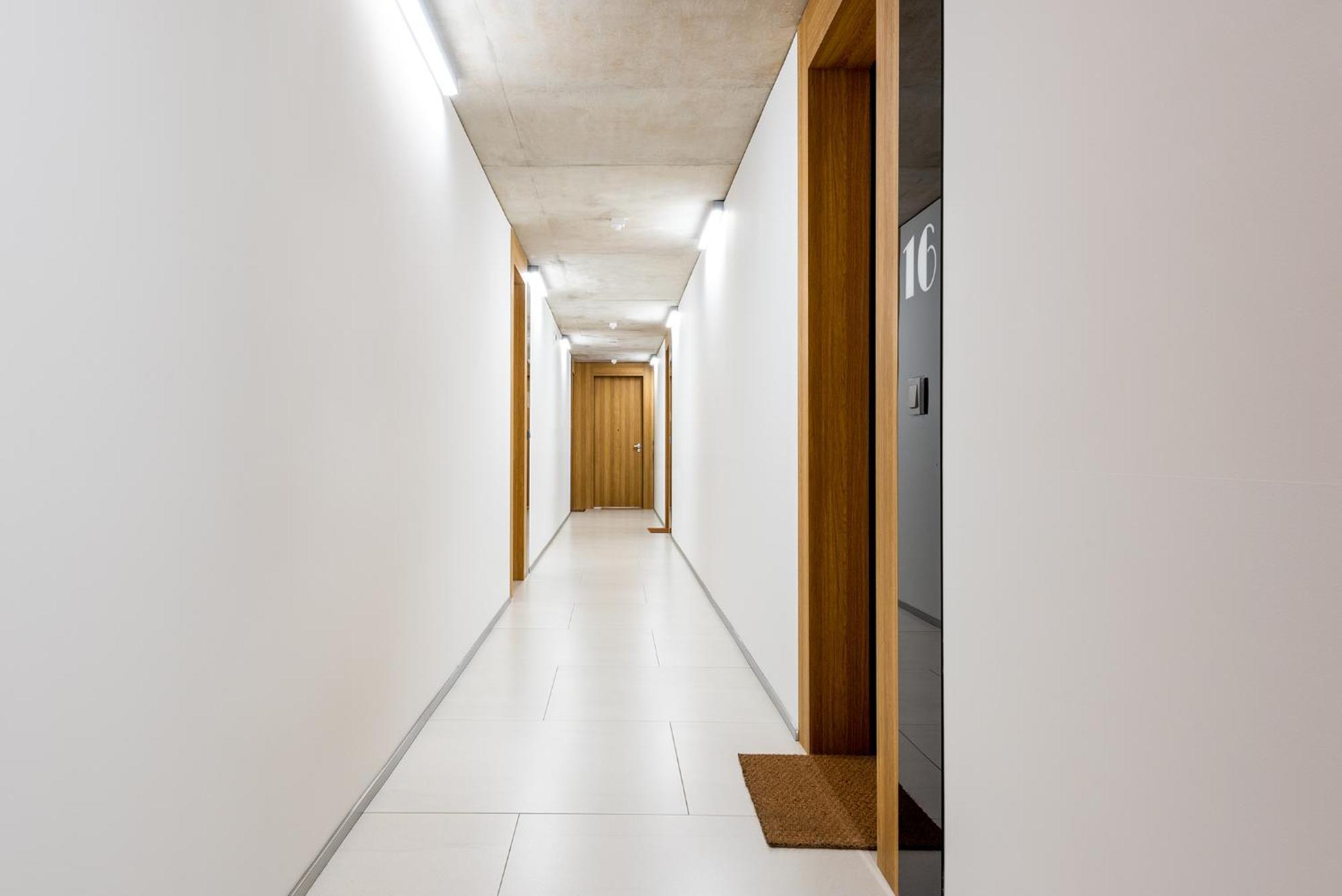 Apartamenty-Wroc Ksiecia Witolda Вроцлав Стая снимка